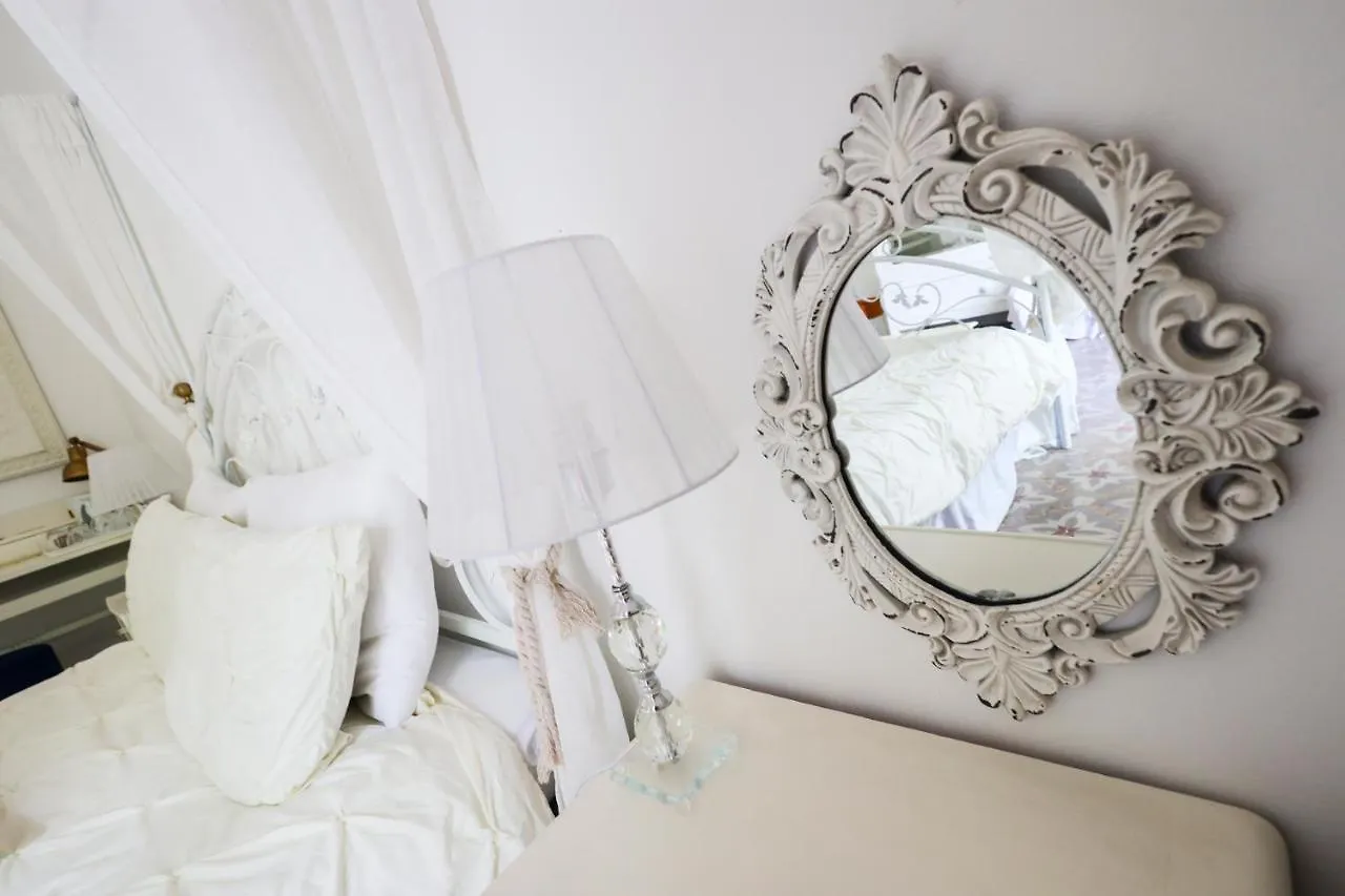 B&B Morosoli Palace Katanya Oda ve Kahvaltı